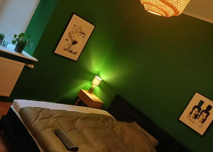 Greenbrook Homes - Family 7ppl Apartment *